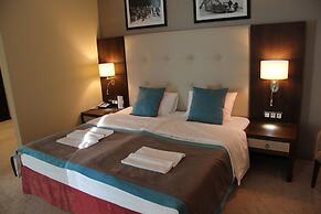 Forward Aparthotel