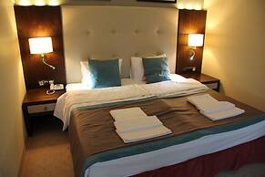 Forward Aparthotel