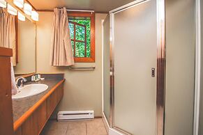 Painter's Lodge