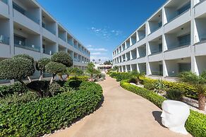 Nicholas Color Hotel