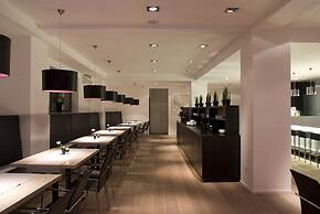 Pearl Hotel