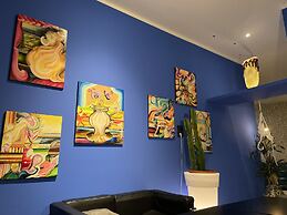 Blue Shades Aparthotel