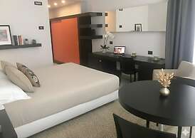 Blue Shades Aparthotel