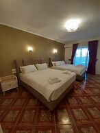 Astoria Hotel