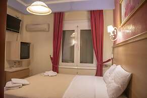 Astoria Hotel