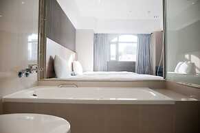 KDM Hotel