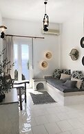 Achlia Hotel