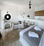 Achlia Hotel