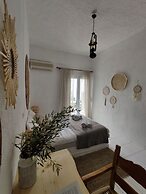 Achlia Hotel
