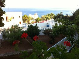 Achlia Hotel