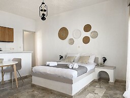 Achlia Hotel