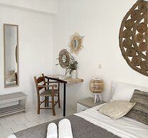Achlia Hotel