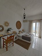 Achlia Hotel