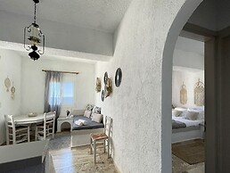 Achlia Hotel