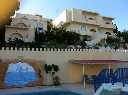 Achlia Hotel
