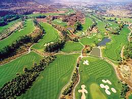 Oxford Golf Resort