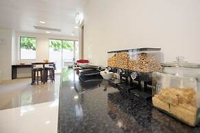 Gladstone City Central Apartment Hotel