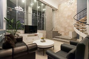 Pharos Hotel