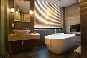 Pharos Hotel