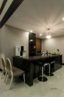 Pharos Hotel