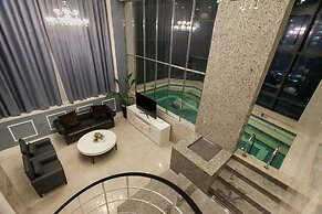 Pharos Hotel
