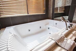 Pharos Hotel