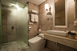 Pharos Hotel