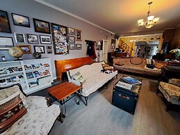 Auberge Jeunesse LouLou's Backpacker Hostel