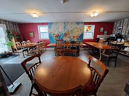 Auberge Jeunesse LouLou's Backpacker Hostel