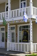 Auberge Jeunesse LouLou's Backpacker Hostel