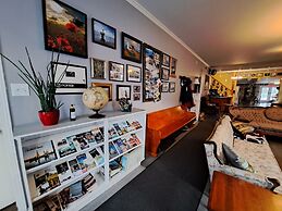 Auberge Jeunesse LouLou's Backpacker Hostel