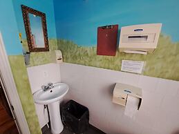 Auberge Jeunesse LouLou's Backpacker Hostel