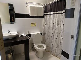 Silver Oaks Suite Hotel