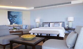 Double-Six Luxury Hotel