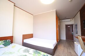 Minshuku Seaside House Dugong