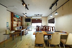 Minshuku Seaside House Dugong