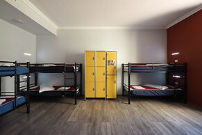 Alessandro Palace & Bar - Hostel
