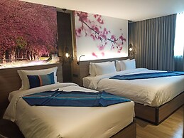 Bizotel Premier Hotel & Residence
