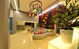 Bizotel Premier Hotel & Residence