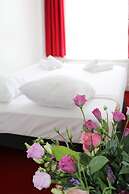 Floris Hotel