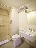 Amaris Hotel Dewi Sri