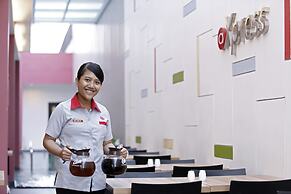 Amaris Hotel Dewi Sri