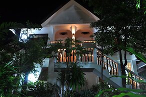CocoLoco Boracay Beach Resort