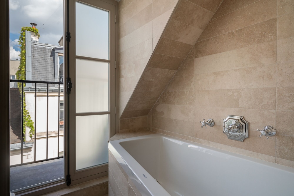 Hotel Saint-Louis en L'Isle - Notre-Dame