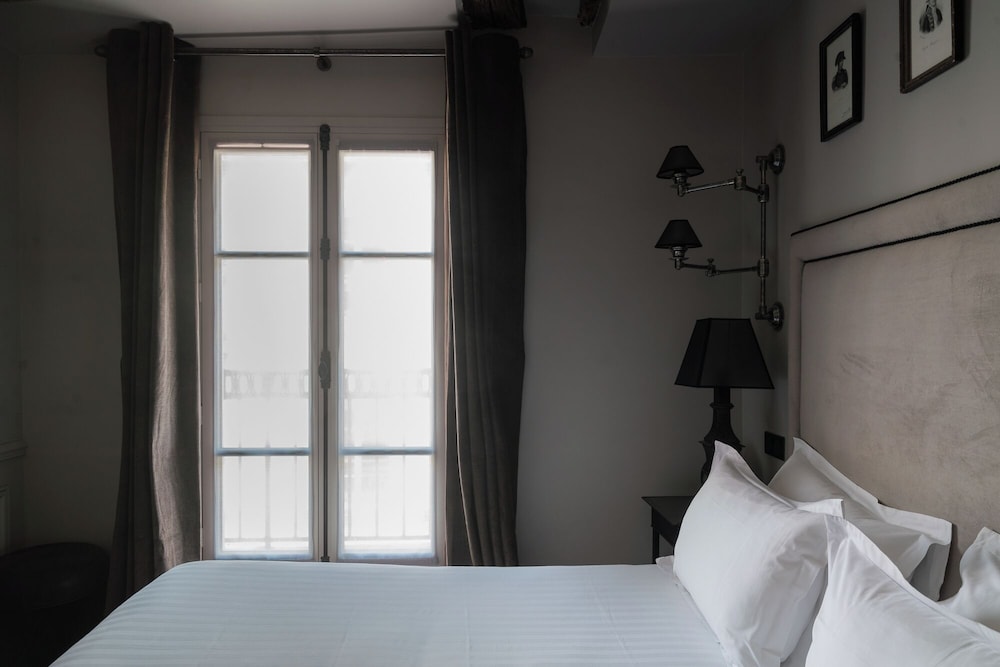 Hotel Saint-Louis en L'Isle - Notre-Dame