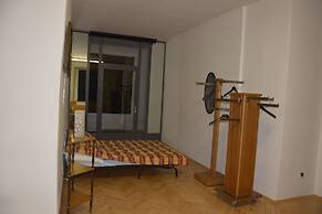 Hans-Sachs-Gasse 10