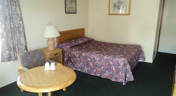 Oasis Motel