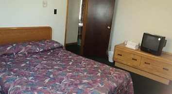 Oasis Motel