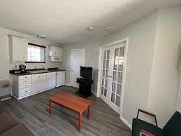 Lakeshore Suites