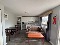 Lakeshore Suites